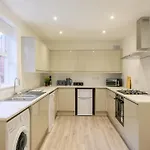 Luxury Townhouse, Station Close 3br York