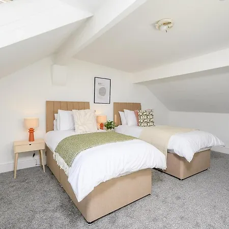 Elegant 3Br Townhouse In Central York-Near Station Lägenhet York