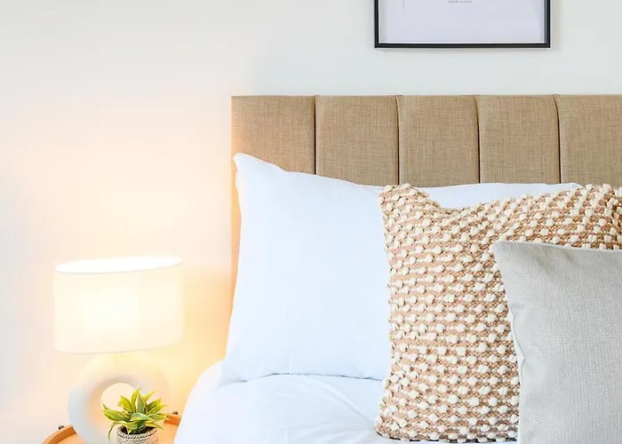 Elegant 3Br Townhouse In Central York-Near Station Lägenhet