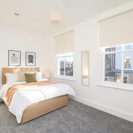 Elegant 3Br Townhouse In Central York-Near Station Apartament