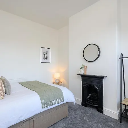 Heart Of Luxury 3-bed Townhouse Near Station Apartament *
