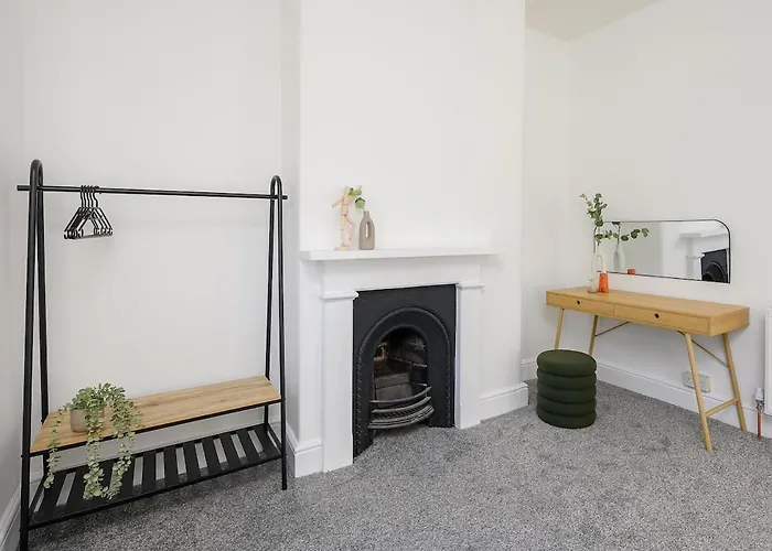 Elegant 3Br Townhouse In Central York-Near Station York